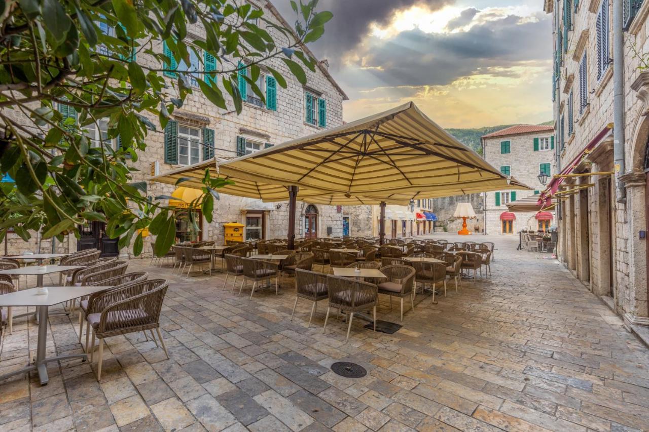 Hotel Vardar Kotor Exteriér fotografie