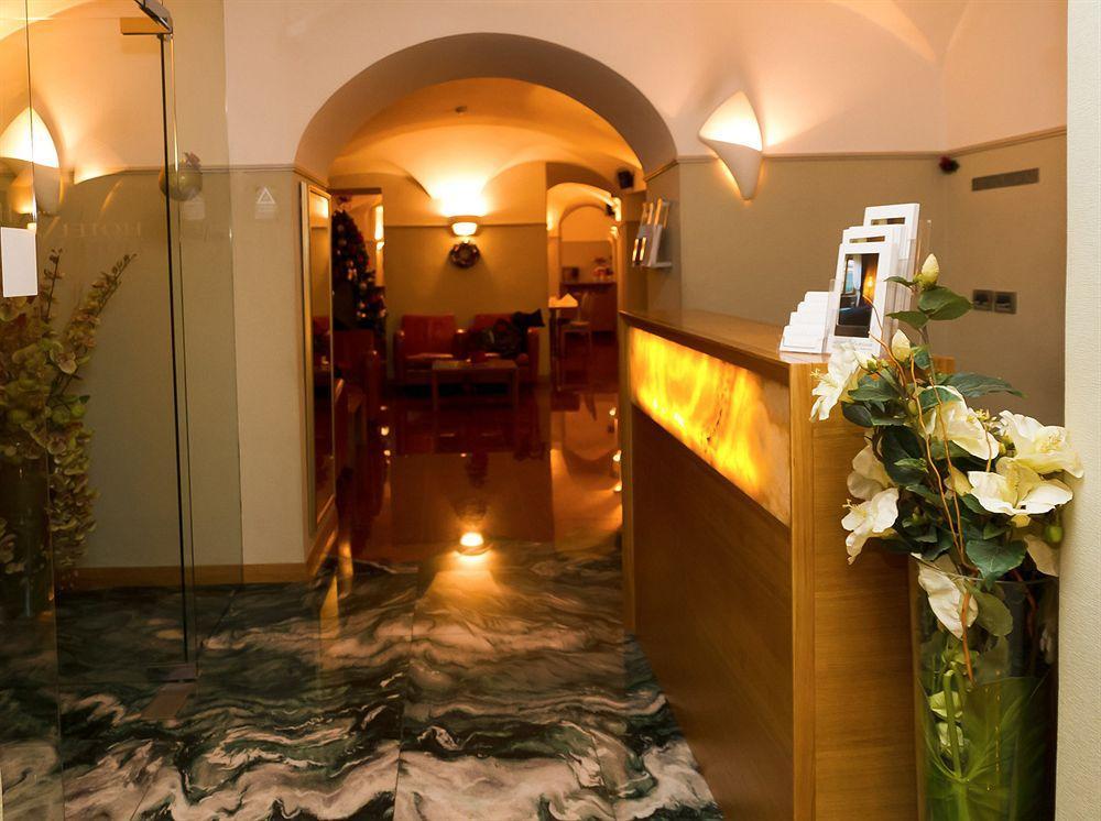 Hotel Vardar Kotor Exteriér fotografie